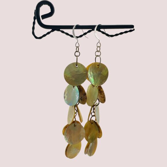 Gold Large Shell Earrings on Gold Tone Wires - Picture 1 of 4